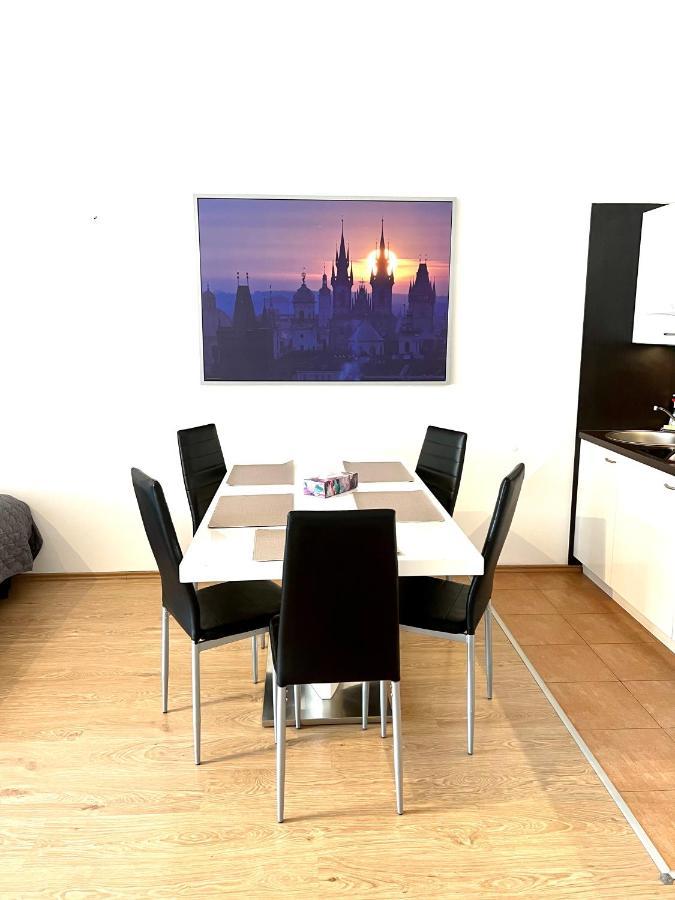 Maria Apartments - Free Parking Prague Luaran gambar