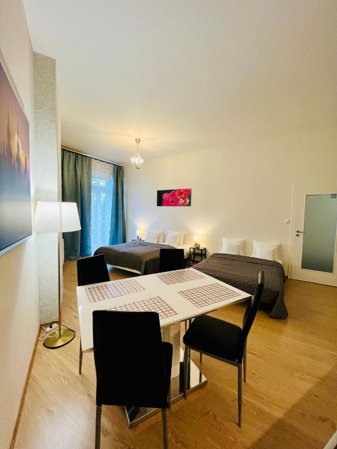 Maria Apartments - Free Parking Prague Luaran gambar